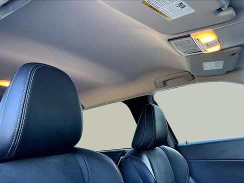 Used 2025 Mitsubishi Outlander SE AWD/4WD image 14