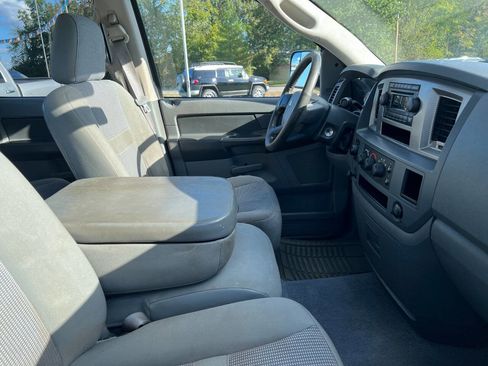 Used 2006 Dodge Ram 2500 Truck SLT image 10