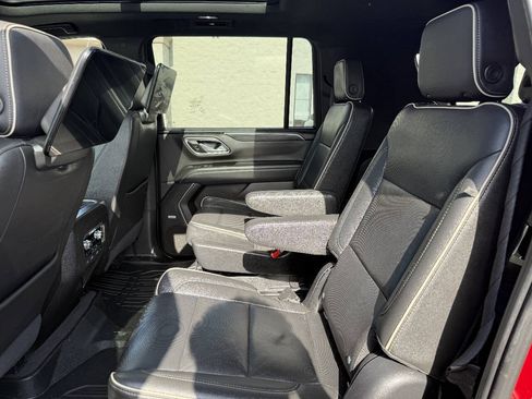 Used 2021 GMC Yukon XL SLT w/ SLT Premium Package AWD/4WD image 20