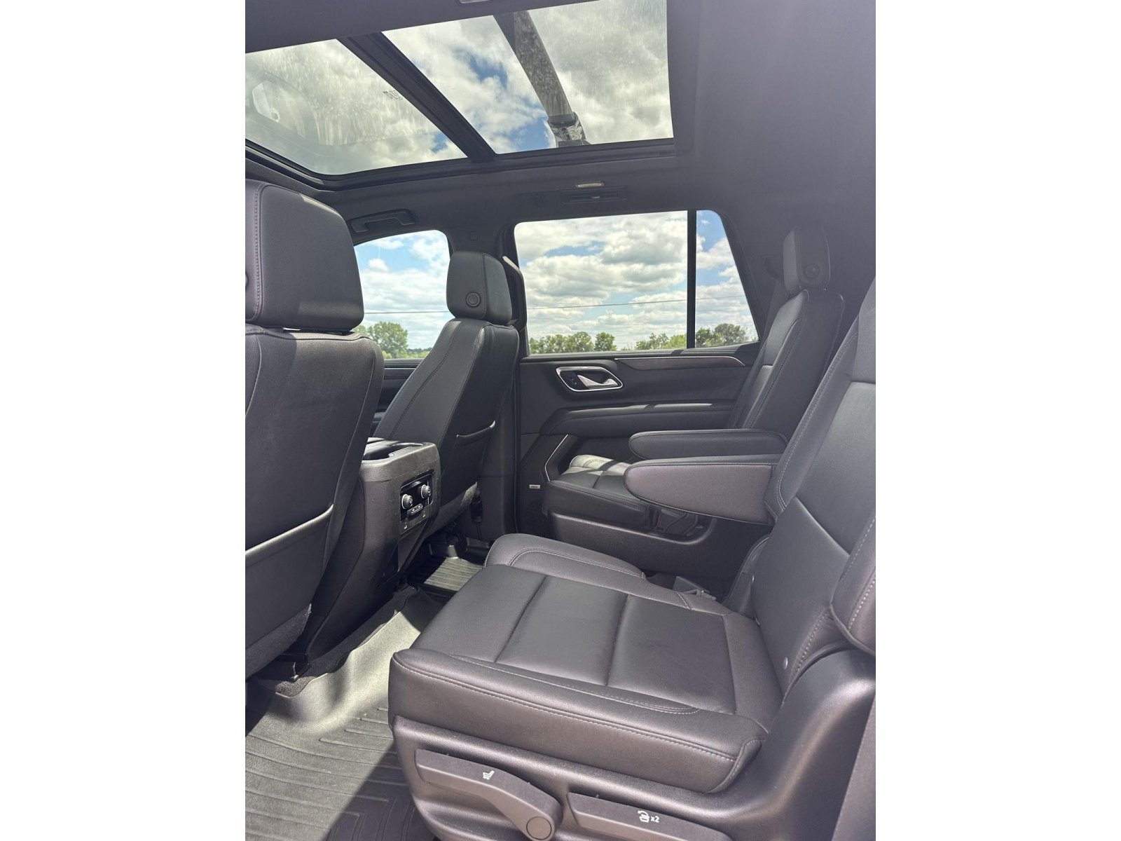 Used 2022 Chevrolet Tahoe LT AWD/4WD image 20