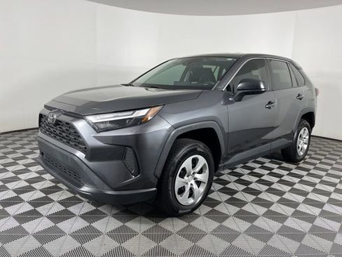 Used 2023 Toyota RAV4 LE FWD image 6