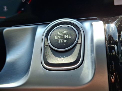 Certified 2023 Mercedes-Benz GLB 250 4MATIC image 26