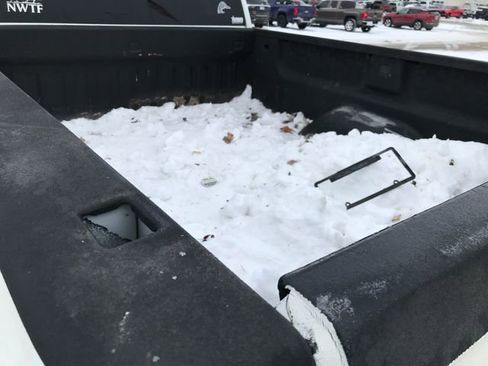 Used 2014 GMC Sierra 2500 SLT w/ SLT Convenience Package image 4