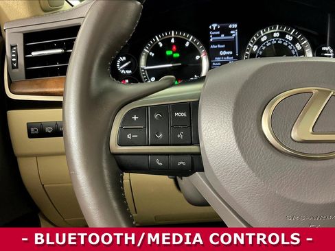Used 2021 Lexus LX 570 4WD w/ Luxury Package image 12
