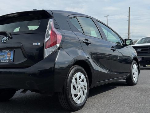 Used 2016 Toyota Prius C Two image 44