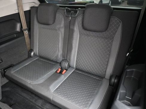 Used 2021 Volkswagen Tiguan S image 15