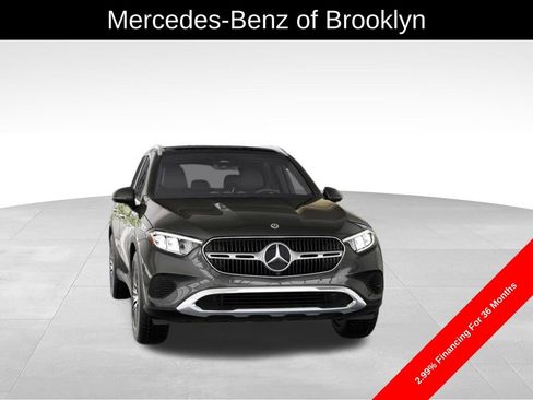 Certified 2025 Mercedes-Benz GLC 300 4MATIC image 9