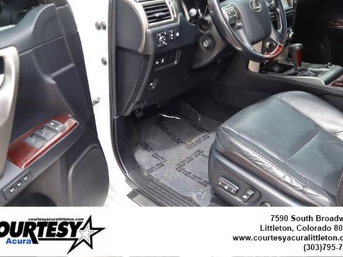 Used 2016 Lexus GX 460 w/ Premium Package AWD/4WD image 22