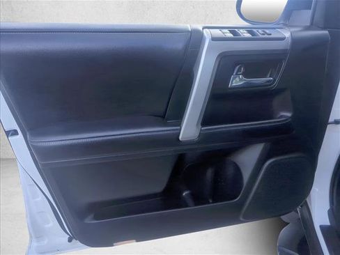 Used 2018 Toyota 4Runner SR5 image 10