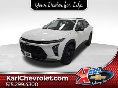 New 2025 Chevrolet Trax ACTIV w/ Sunroof Package