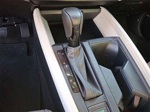 Certified 2023 Honda Accord EX image 12