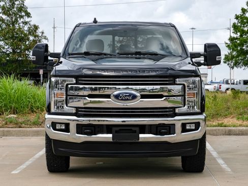 Used 2019 Ford F250 Lariat w/ Lariat Value Package AWD/4WD image 5