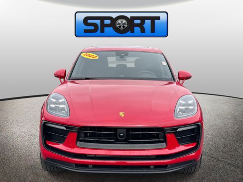 Used 2022 Porsche Macan image 26