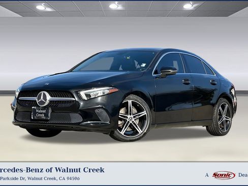 Used 2019 Mercedes-Benz A 220 image 1