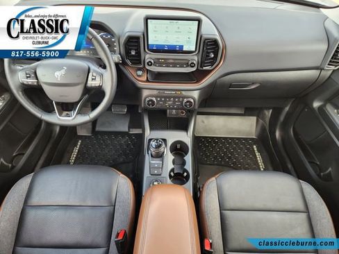 Used 2021 Ford Bronco Sport Outer Banks image 2