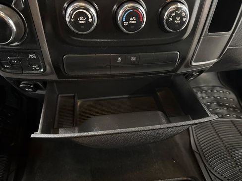 Used 2016 RAM 1500 Express w/ Black Ram 1500 Express Group image 19