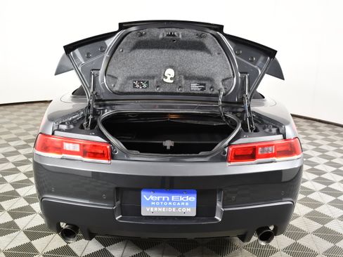 Used 2015 Chevrolet Camaro LT RWD image 31