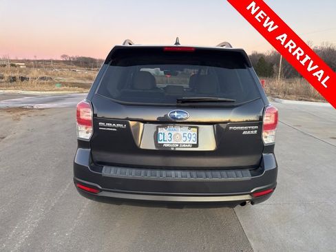 Used 2017 Subaru Forester 2.5i Premium image 4