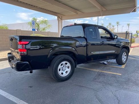 Used 2022 Nissan Frontier S RWD image 3