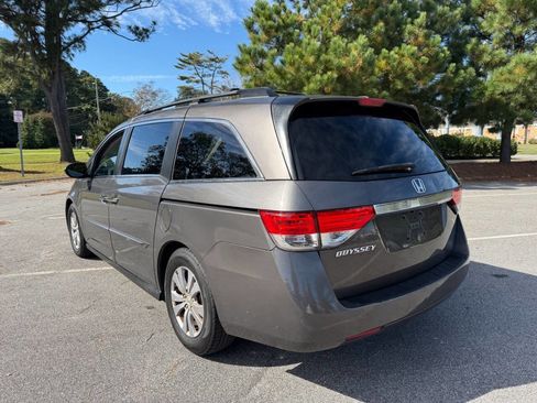 Used 2014 Honda Odyssey EX image 7