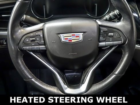 Used 2023 Cadillac XT6 Premium Luxury image 20