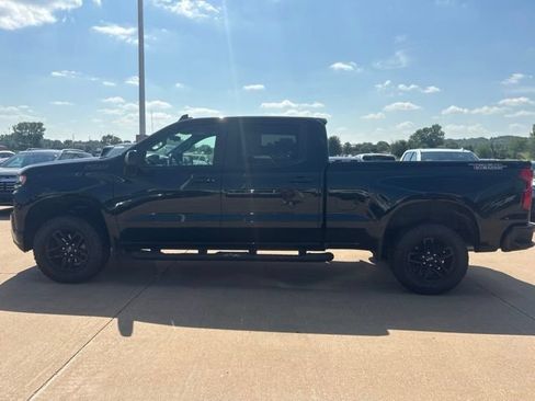 Used 2021 Chevrolet Silverado 1500 LT Trail Boss w/ Convenience Package II AWD/4WD image 6
