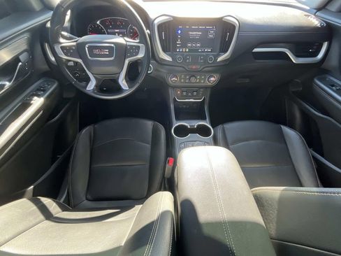 Used 2020 GMC Terrain SLT w/ Elevation Edition image 12