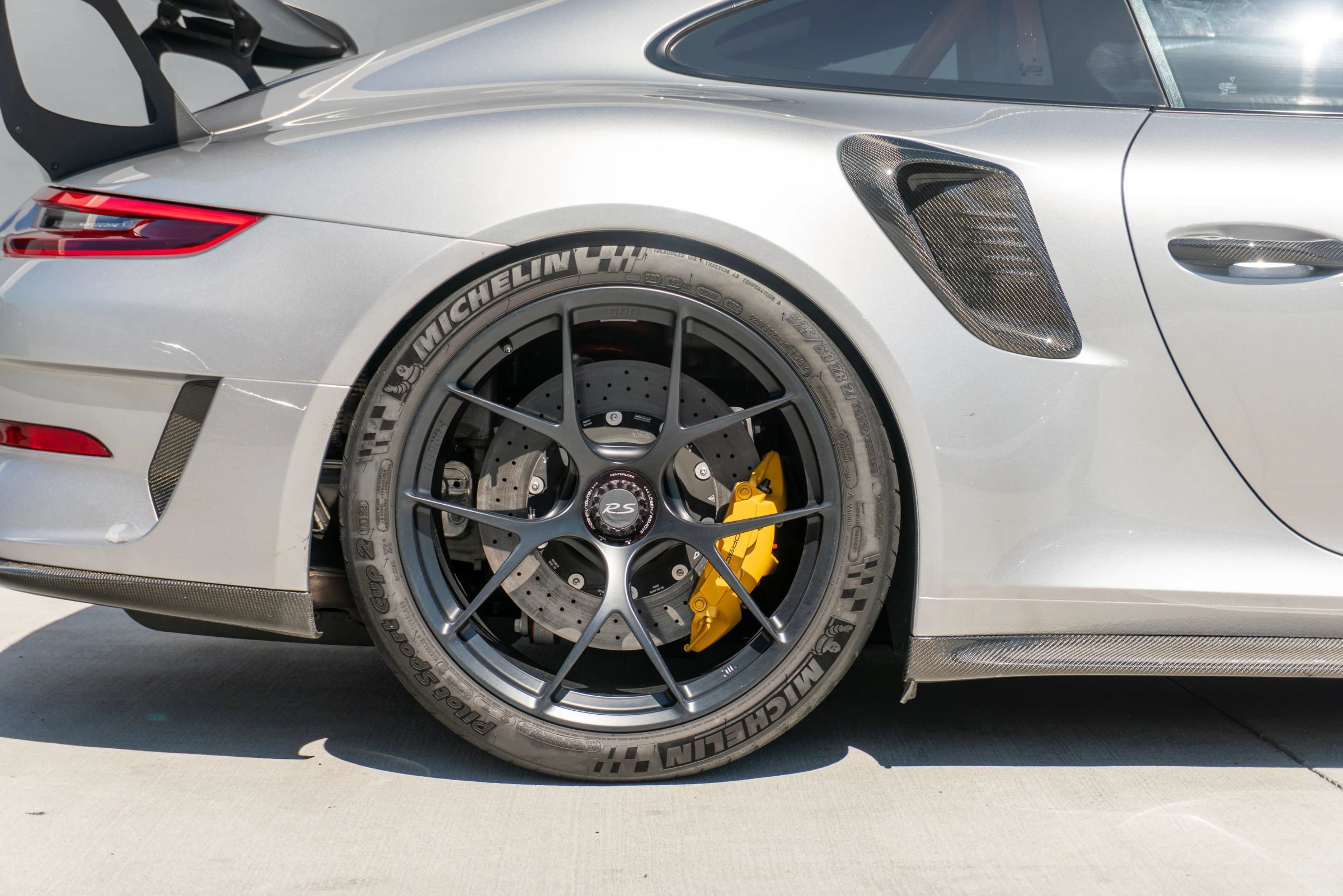 Used 2019 Porsche 911 GT3 RS RWD image 30