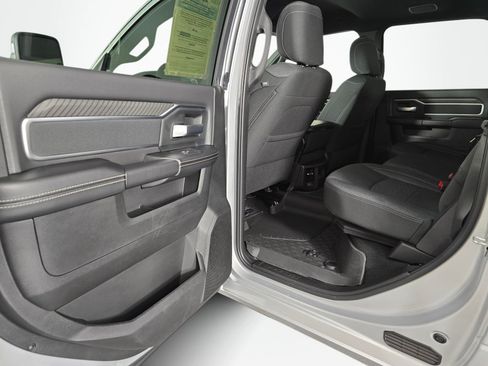 New 2026 RAM 2500 Big Horn AWD/4WD image 34