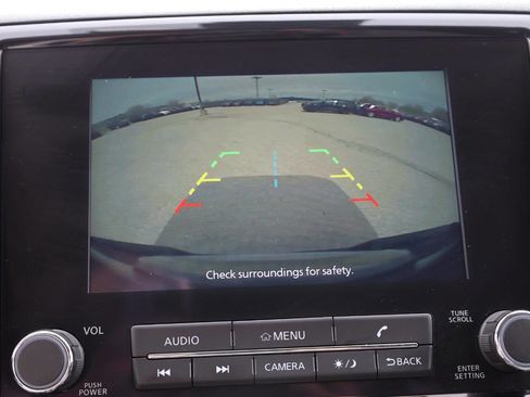 Used 2022 Nissan Frontier SV image 22