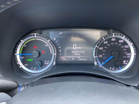 Used 2024 Toyota Highlander XLE AWD/4WD image 24