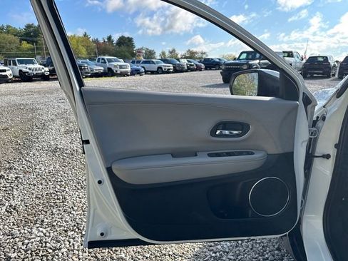 Used 2020 Honda HR-V EX-L image 26