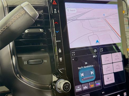 Used 2025 RAM 2500 Limited image 10