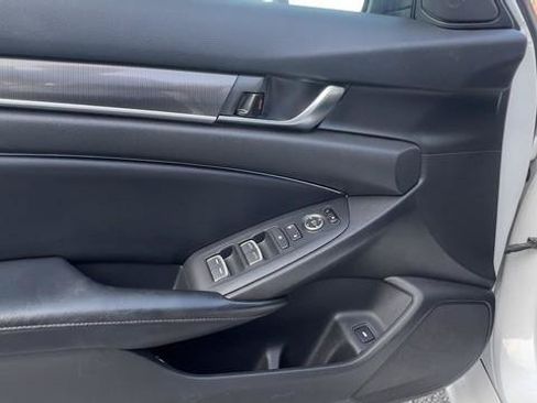Used 2018 Honda Accord Sport image 10