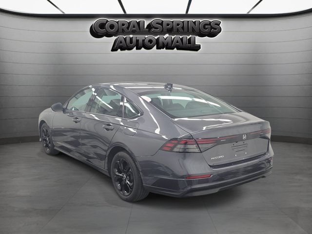 Used 2025 Honda Accord SE image 4