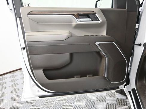 Used 2022 Chevrolet Silverado 1500 LT image 18