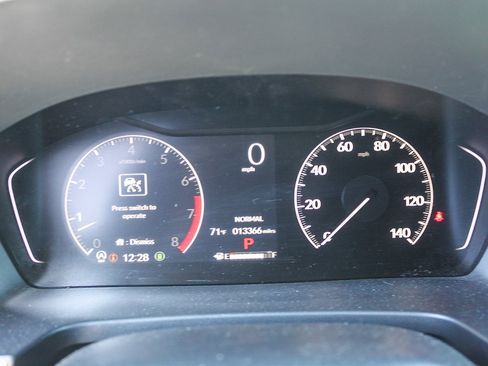 Used 2025 Honda Pilot Sport image 24