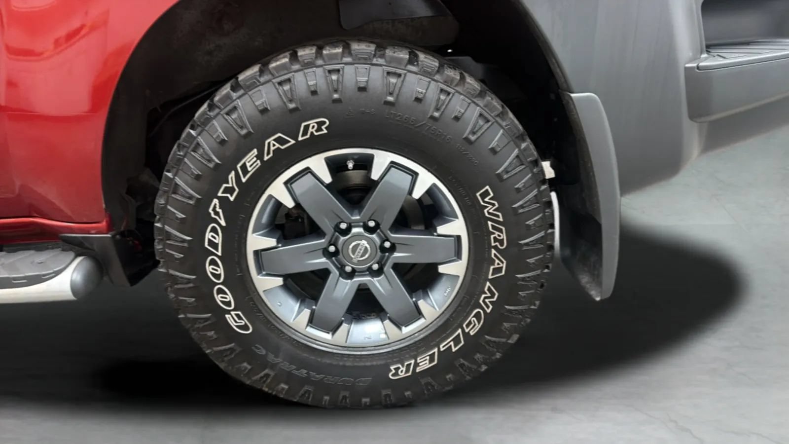 Used 2015 Nissan Xterra PRO-4X w/ Nevada Tow Package AWD/4WD image 27