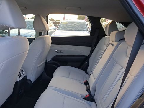 Used 2025 Hyundai Tucson SEL FWD image 8