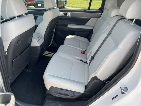 New 2026 Hyundai Santa Fe SE image 19