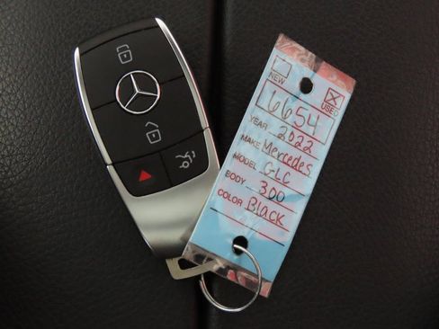 Used 2022 Mercedes-Benz GLC 300 4MATIC image 22