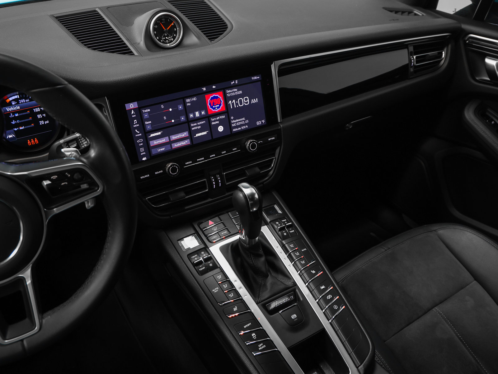 Certified 2021 Porsche Macan S AWD/4WD image 29