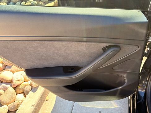 Used 2020 Tesla Model 3 Long Range image 27