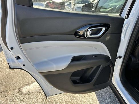 Certified 2024 Jeep Compass Limited image 16