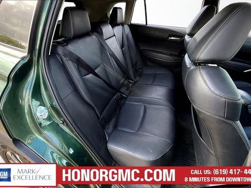 Used 2022 Toyota Corolla Cross XLE w/ Convenience Package image 22