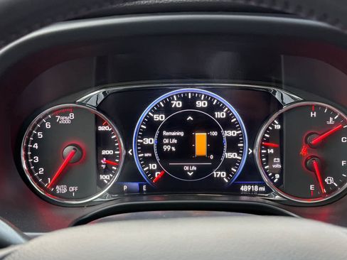 Used 2022 GMC Acadia AT4 w/ Technology Package image 28