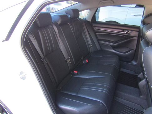 Used 2021 Honda Accord Sport Special Edition image 12