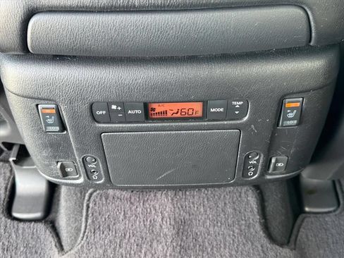 Used 2019 Nissan Armada Platinum w/ Captain's Chairs Package RWD image 15