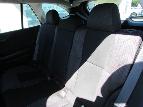 Used 2021 Subaru Outback AWD/4WD image 30