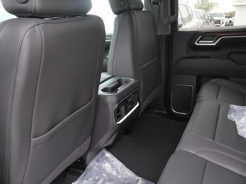 New 2026 GMC Sierra 1500 SLT w/ SLT Premium Plus Package AWD/4WD image 13